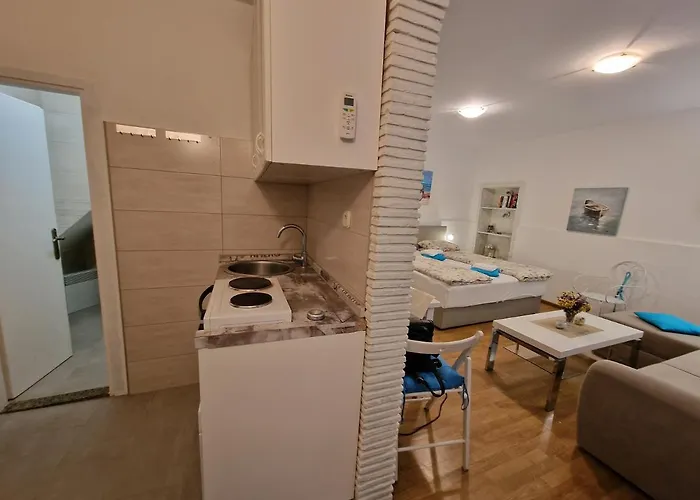 Limona Apartment
